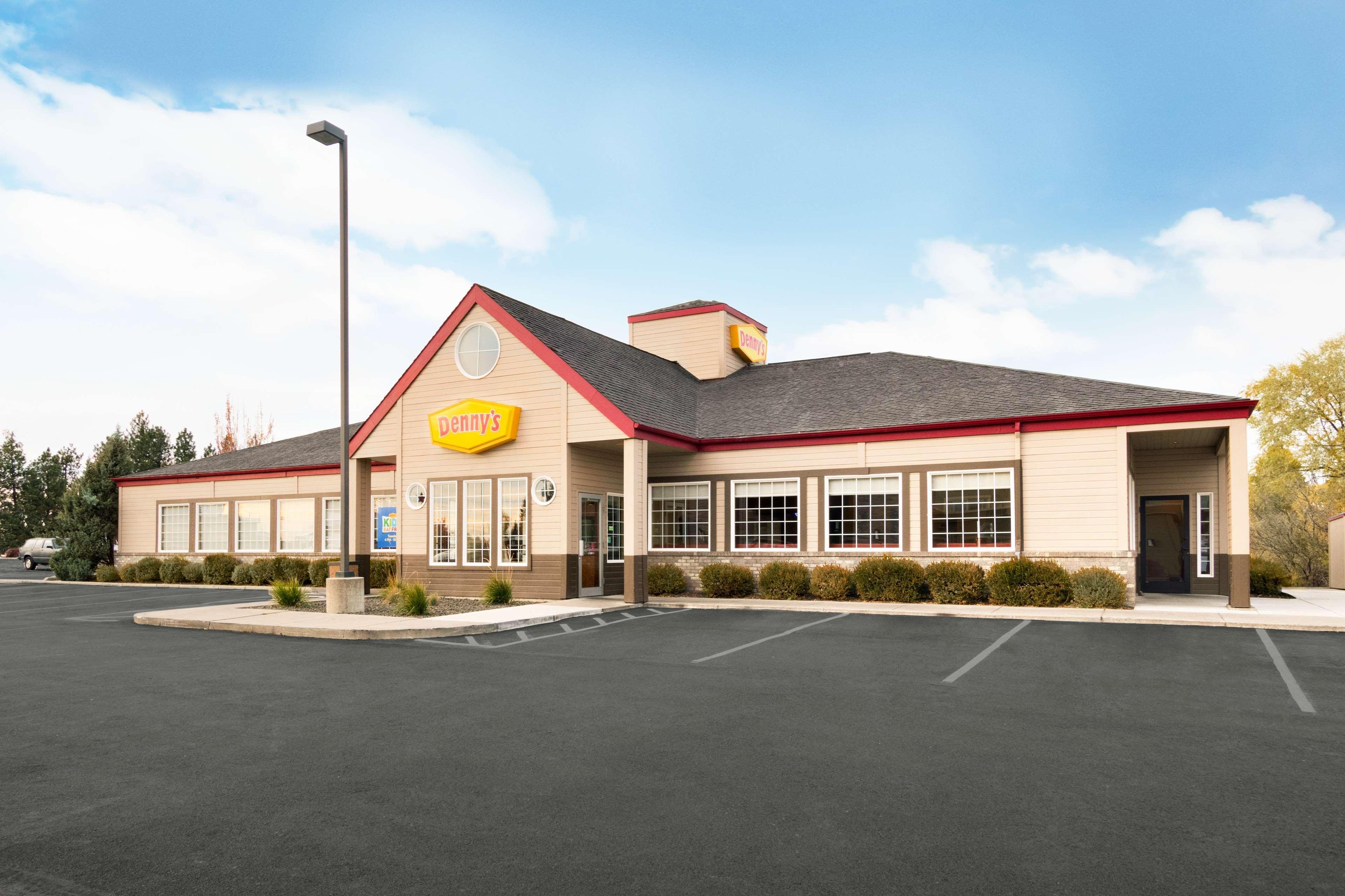 Hotel Western Peppertree Airport