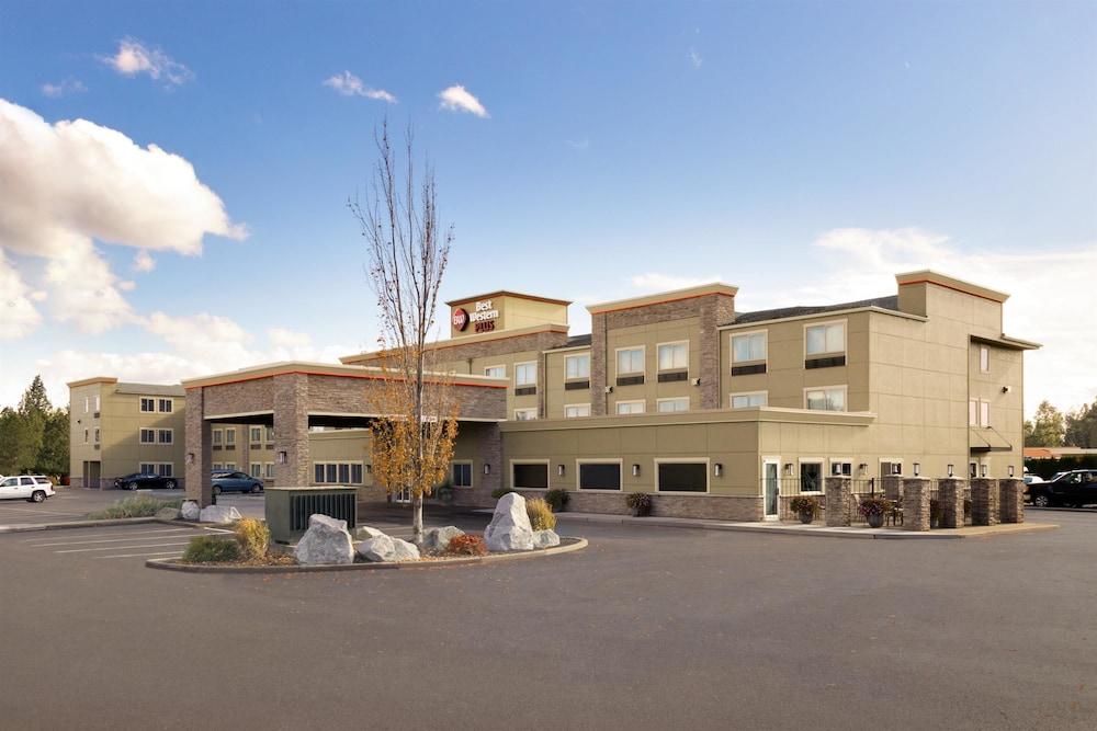 Western Peppertree Airport Airway Heights