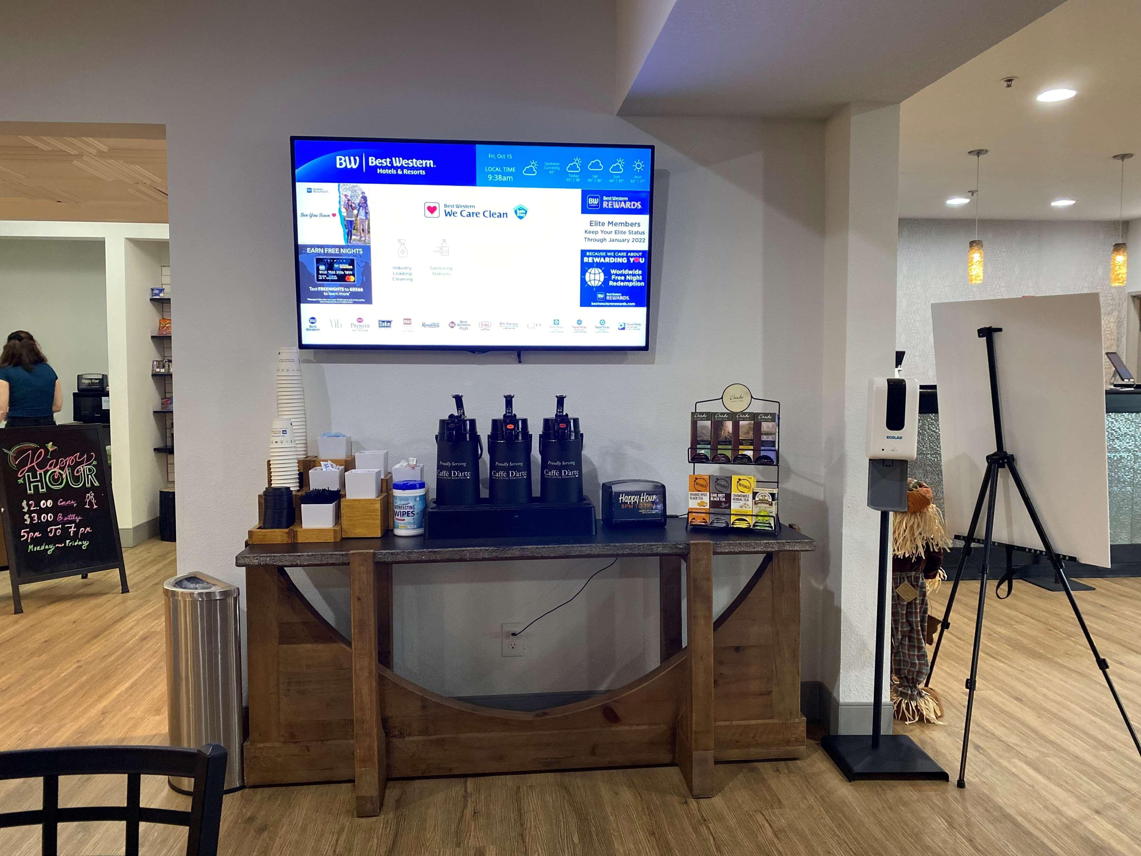 Hotel Western Peppertree Airport